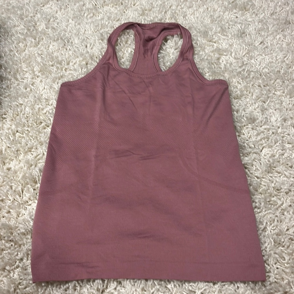 Lululemon blush tank